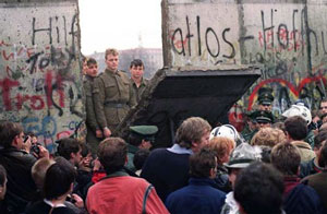 Fichier:Chute du mur Berlin.jpg