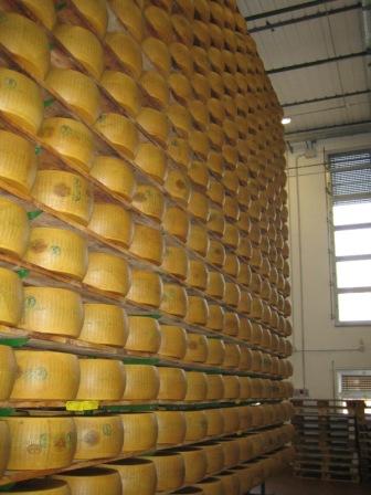 Fichier:Cheese-warehouse.jpg