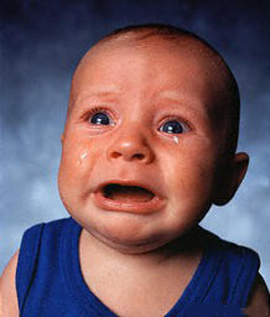Fichier:Bébé qui pleure.jpg