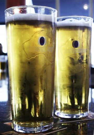 Fichier:Two pints of beer.jpg