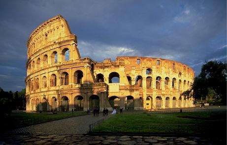 קובץ:ColosseumAtEvening1.jpg