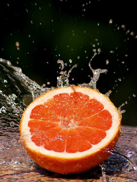 קובץ:Grapefruit+Splash-1304.jpg