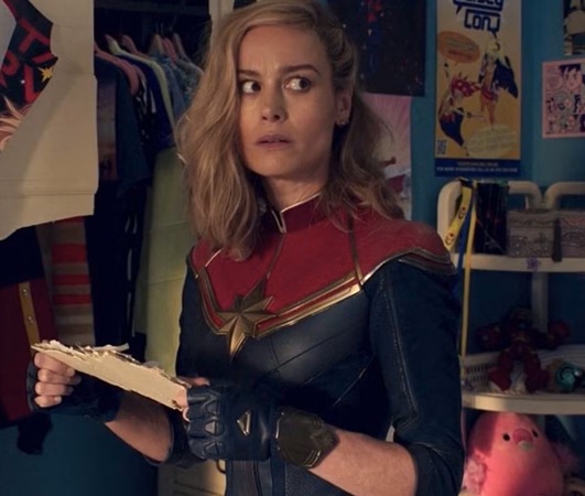 Archivo:Brie-Larson-as-Captain-Marvel-in-Ms-Marvel.jpg