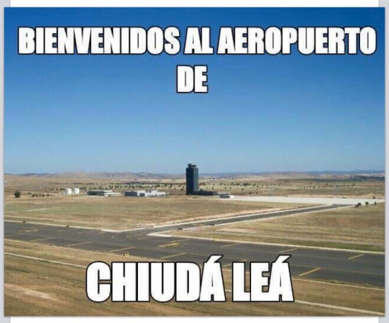 Archivo:AeropuertoCiudáReá.jpg