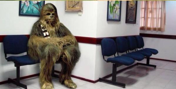 Archivo:Chewbacca sala de esperas.jpg