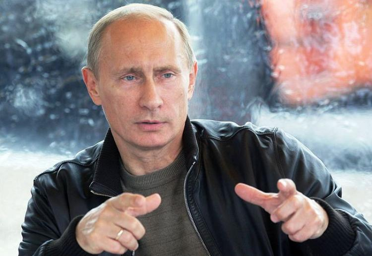 Archivo:Putin is god.png