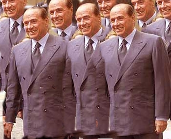Archivo:Clones Berlusconi.jpg