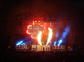 Archivo:Rammstein en llamas.jpg
