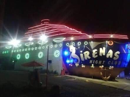 Archivo:Sirenas Night Club.jpg