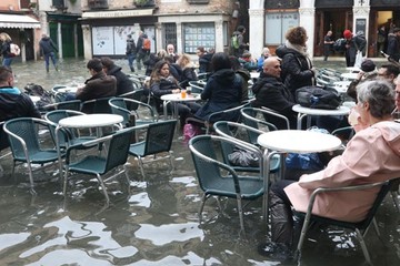 Archivo:Venecia lluvias.jpg