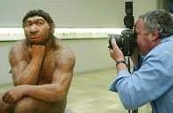 Archivo:Neanderthal coqueto.jpg