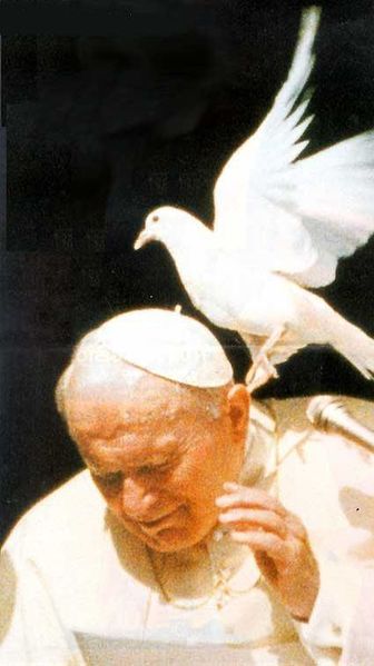 Archivo:Papa espiritu santo 2.jpg