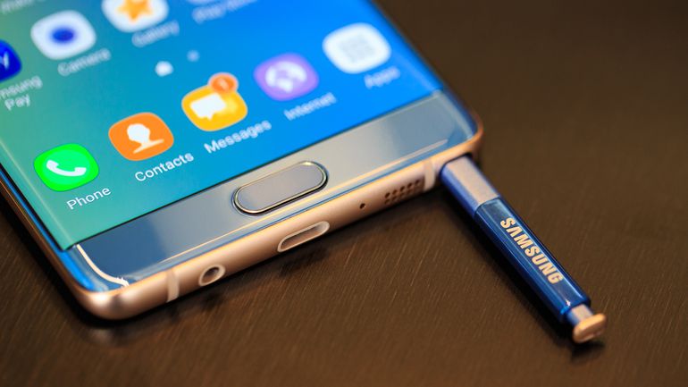 Soubor:Samsung 7 stylus.jpg