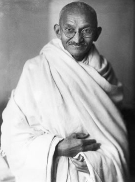 Soubor:Gandhi studio 1931.jpg