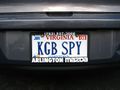 Označení vozidla agenta KGB.