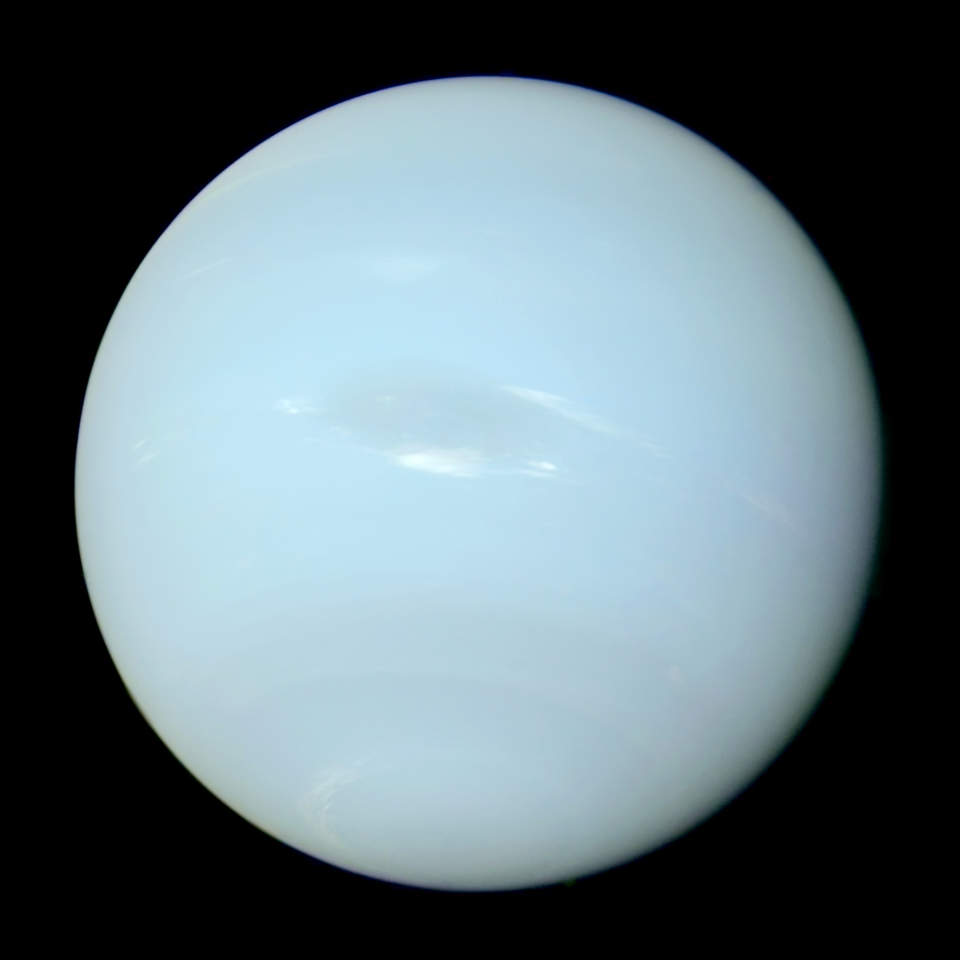 Soubor:Neptune Voyager2 color calibrated, brightened.png