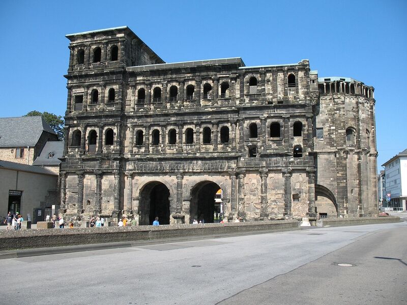 Datei:Porta Nigra2.jpg