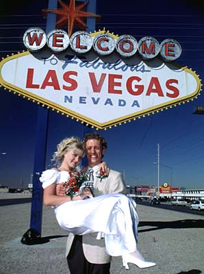 File:Vegas sign.jpg