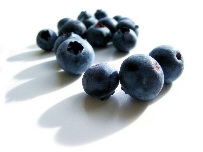 File:Blueberries.jpg