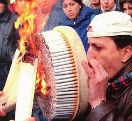 File:Smoking-20smoking-small.jpg