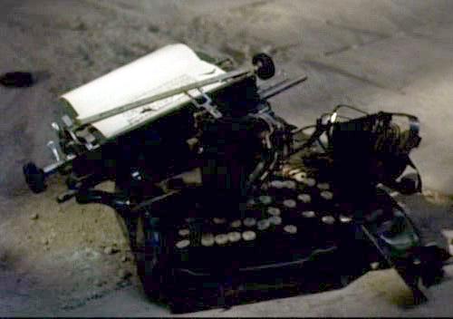 File:Typewriter.jpg