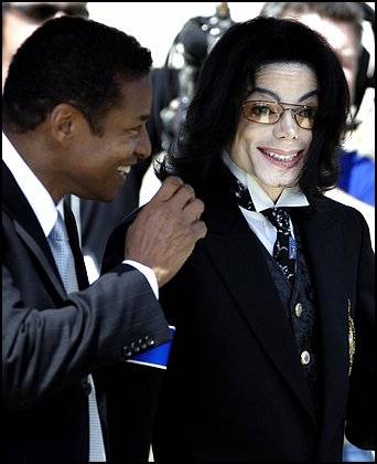 File:Michael Jackson's black friend.jpg