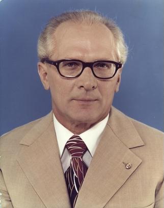 File:Erich Honecker.jpg