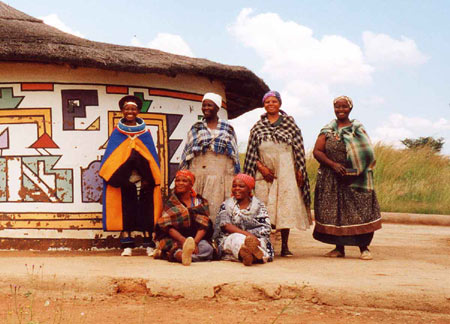 File:Ndebele women.jpg