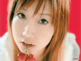 File:Snaps cute-japanese girl with-cherry.jpg