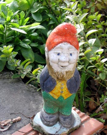 File:Garden-gnome.jpg