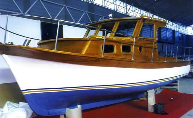 File:Wooden Yacht.jpg