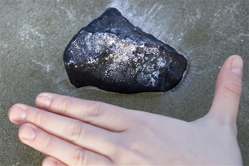 File:Meteorite closeup.jpg