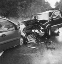 File:Bw car crash.jpg
