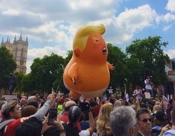 File:TrumpBalloon.jpg