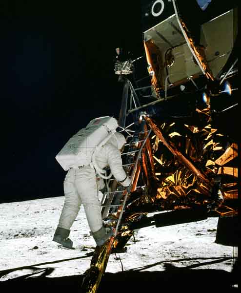 File:Apollo11-03.jpg