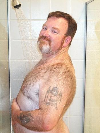 File:Men-showering com53.jpg