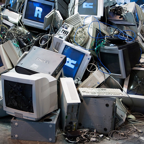 File:Broken computers.jpg