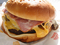 File:BDCB burger 2.jpg