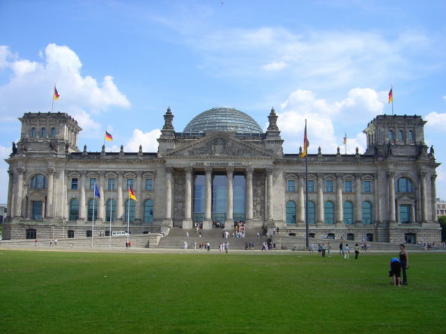File:Reichstag Berlin 2005.jpg