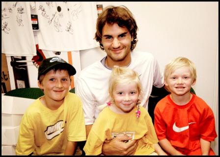 File:Federer kids.jpg