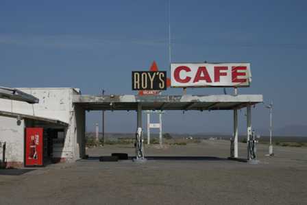 File:Roy's Gas Station.jpg