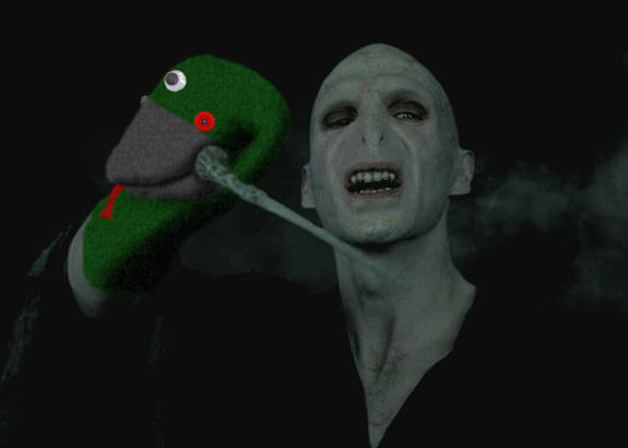 File:Voldemortpuppet.jpg