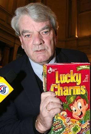 File:David Irving with lucky charms.JPG