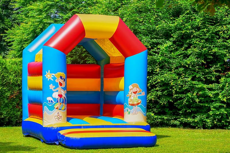 File:Actual bouncy castle.jpg