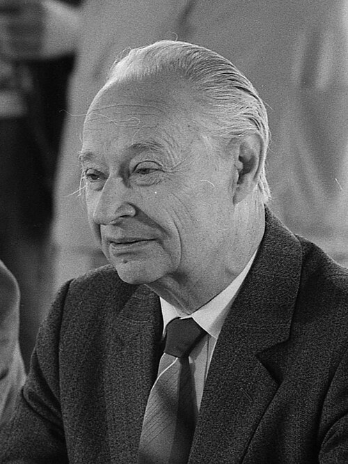 File:Dubček in 1990 (Fortepan 138485).jpg