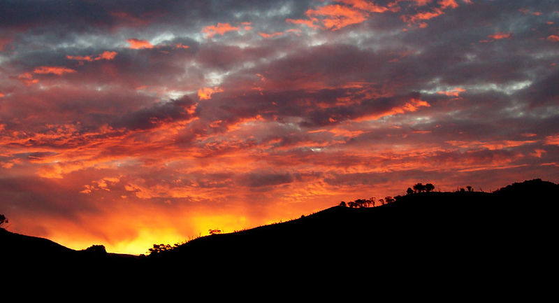 File:Red sunsetscu.jpg