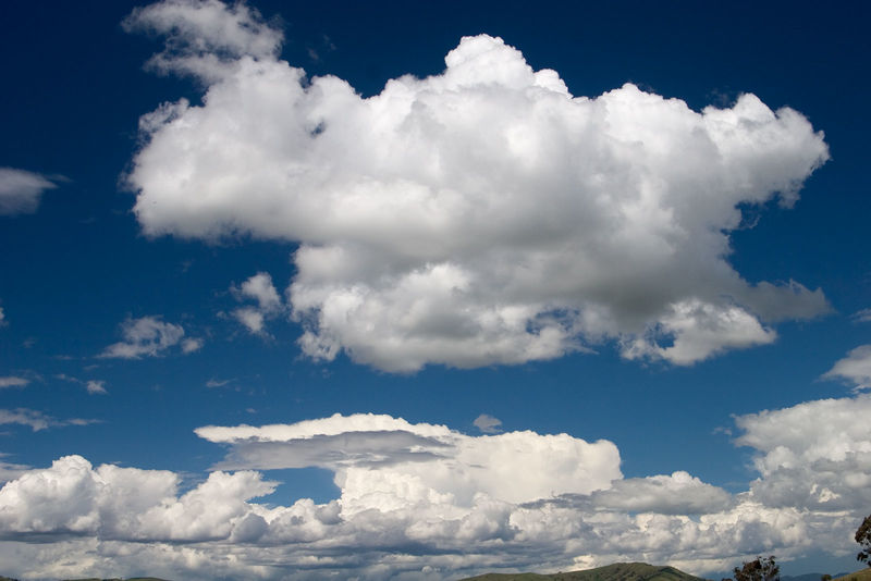 File:Cumulus cloud.jpg