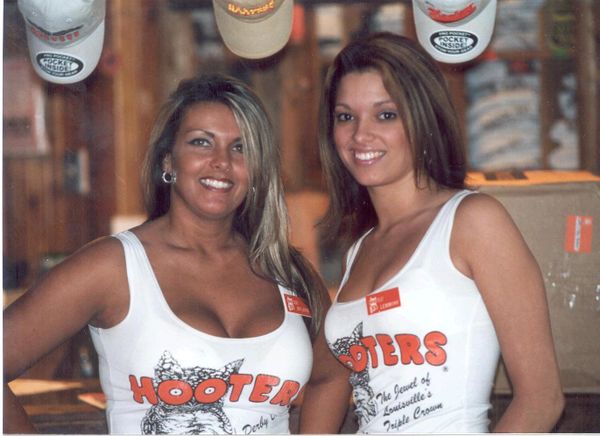 Straight porn with brunette babes Old gay swx pictures