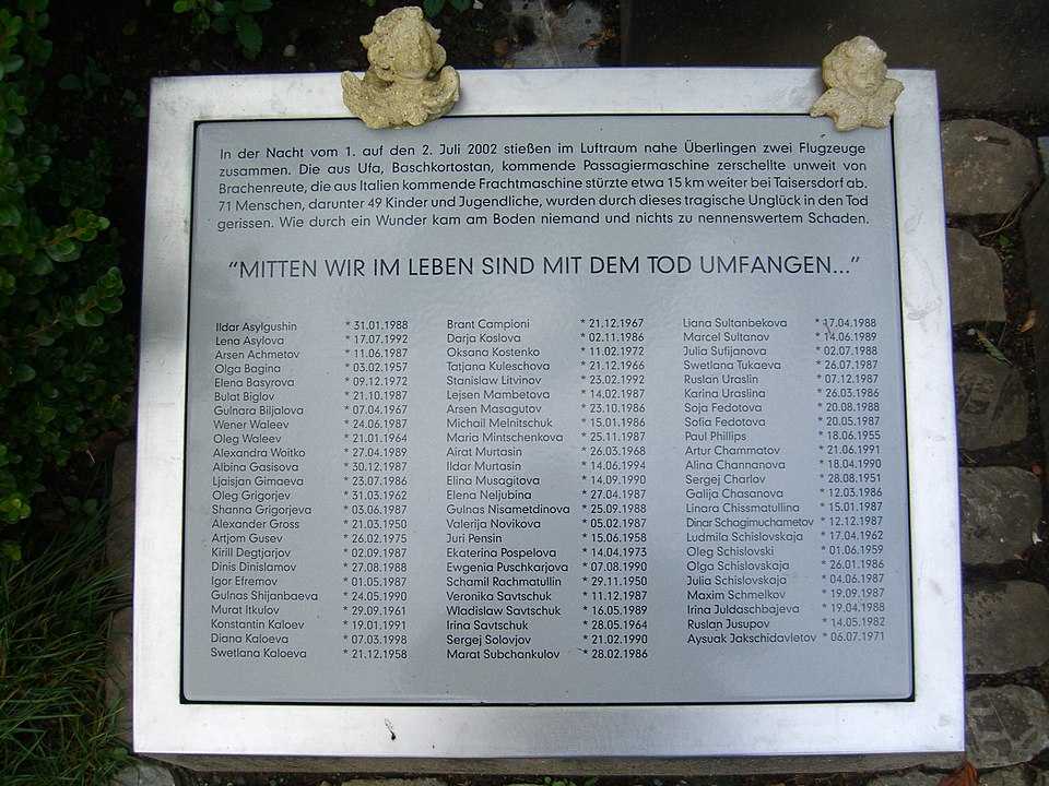 File:Gedenkstatte Flugzeugabsturz Uberlingen Opfer.jpg