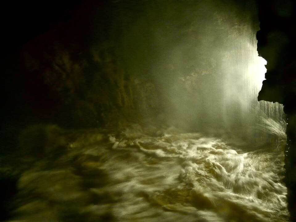 File:Smoo cave in flood - geograph.org.uk - 2768896.jpg